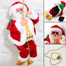 Načítať obrázok do zobrazovača galérie, Santa Claus lezenie po lane
